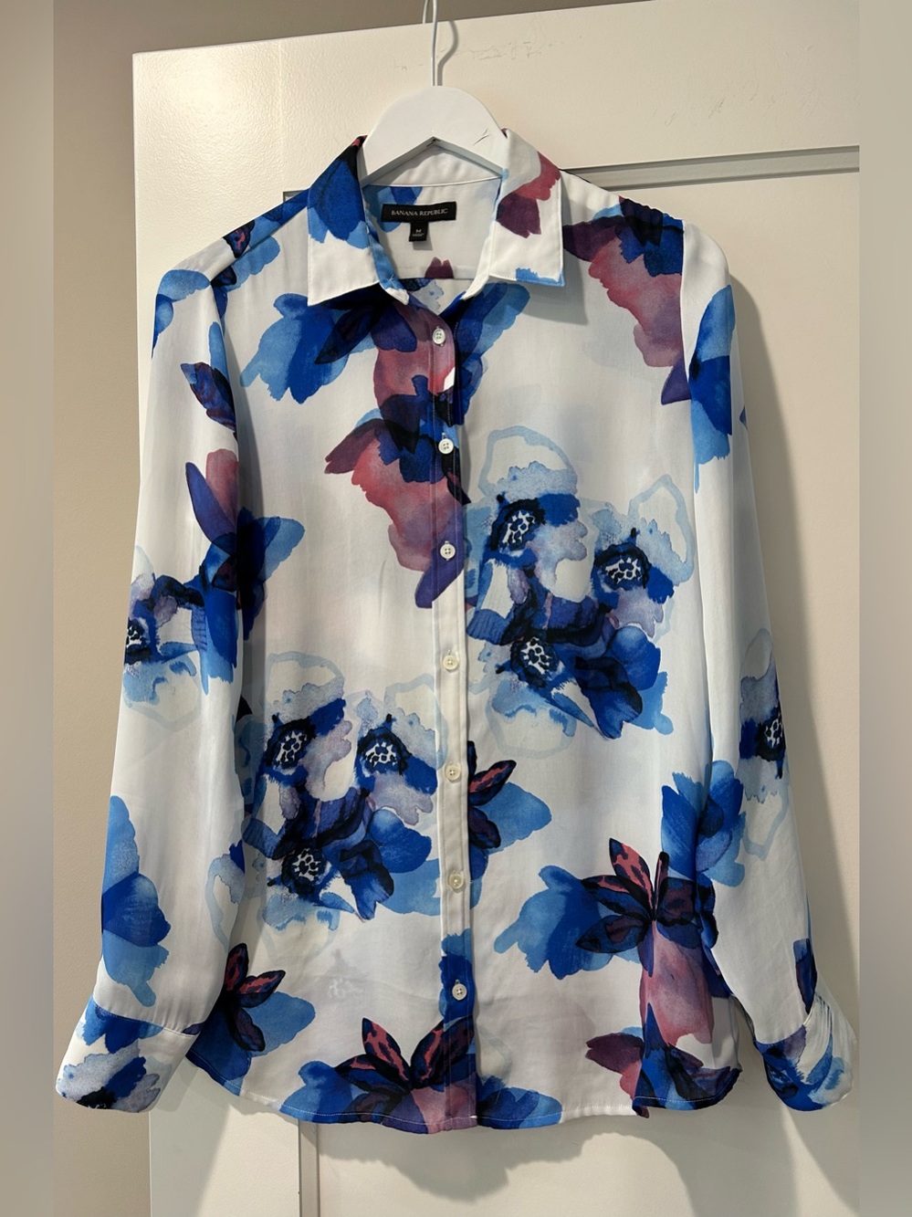 Banana Republic Dillion Fit Long Sleeve Floral Blouse Size M
